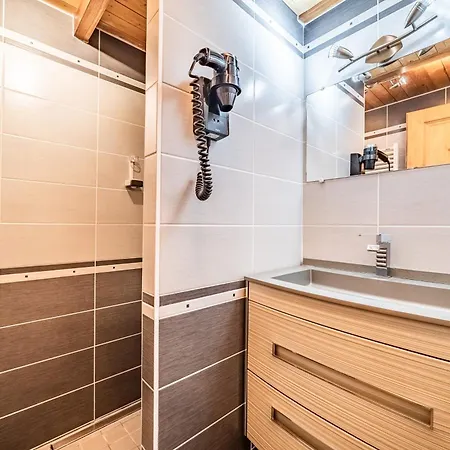 Aparthotel La Fleche D'or 3*