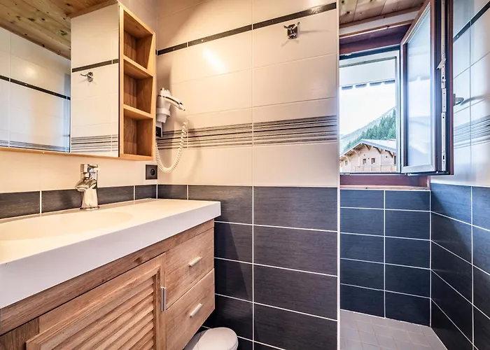 アパートホテル La Fleche D'or シャテル